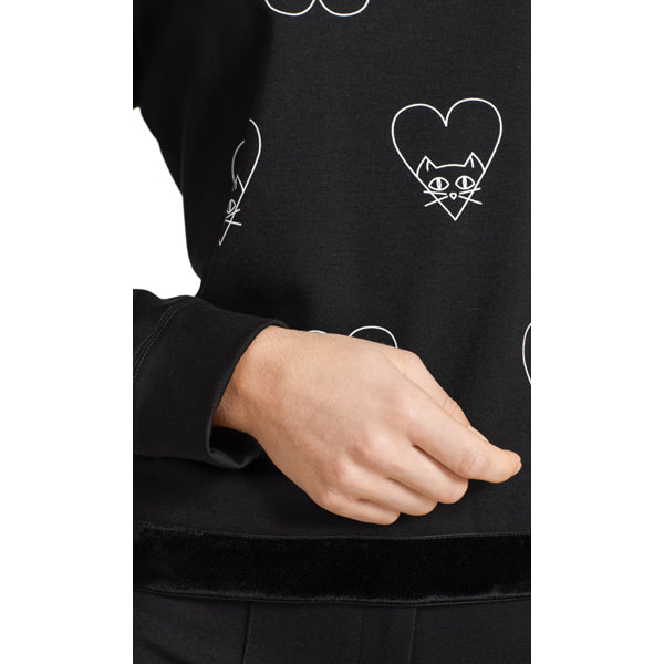 Sweatershirt with cat pattern
