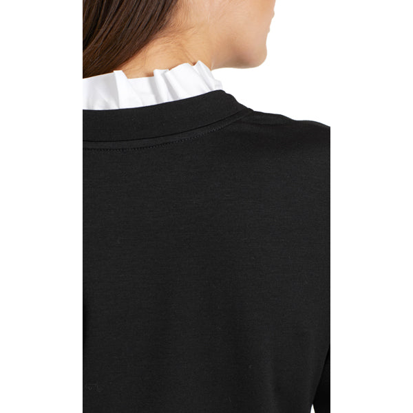 Sweatershirt with cat pattern