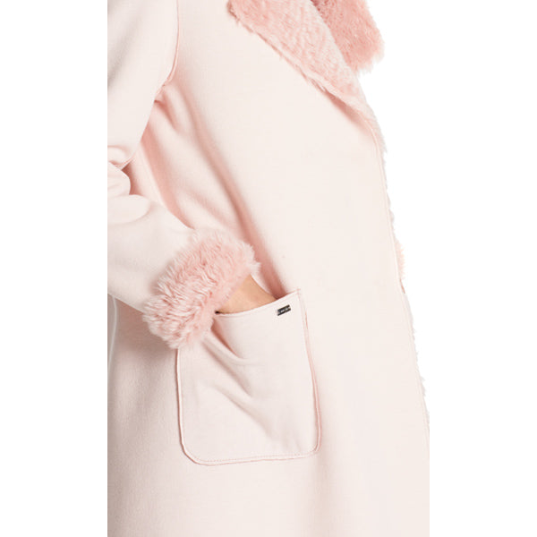 Reversible coat with lapel collar