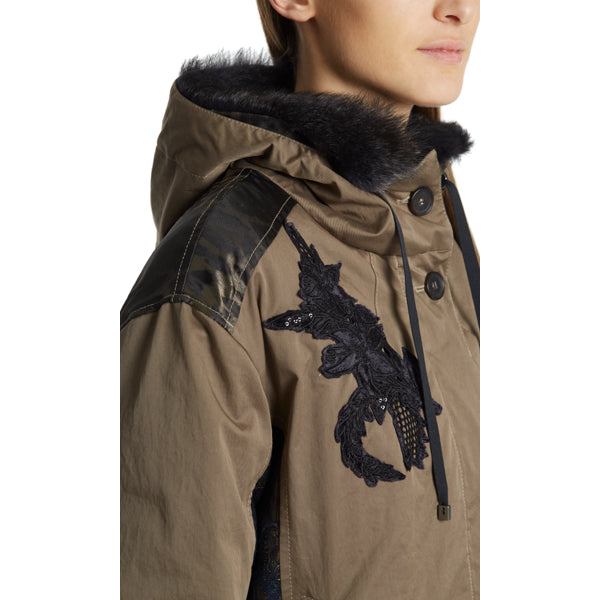 Outdoor jacket with appliques