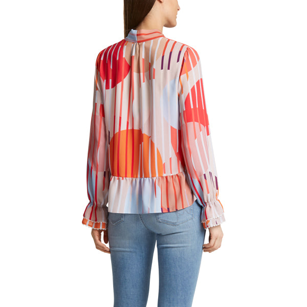 Flowing blouse