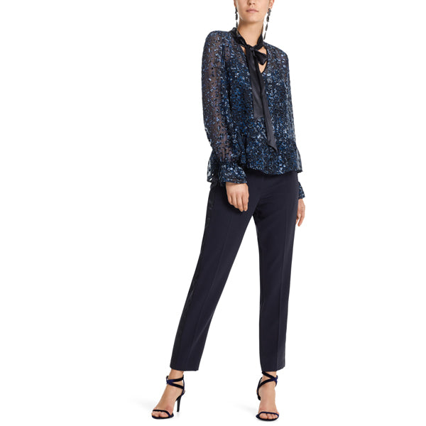Pants with stripes in silk