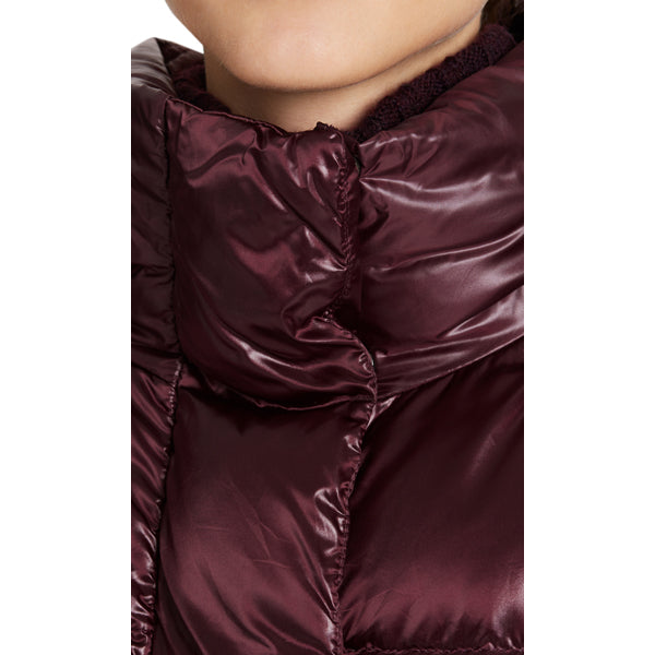 Shiny down coat in satin