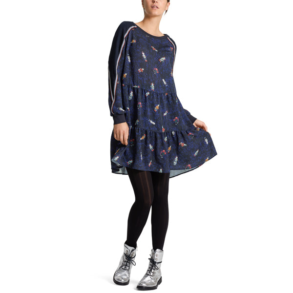 Crepe dress with flounces