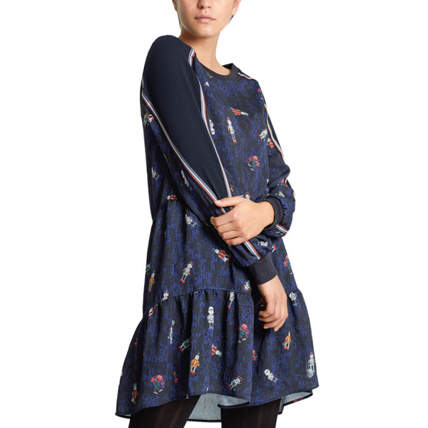 Crepe dress with flounces