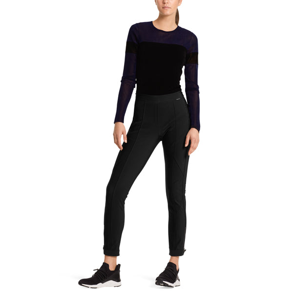 Stretch pants with decorative seams