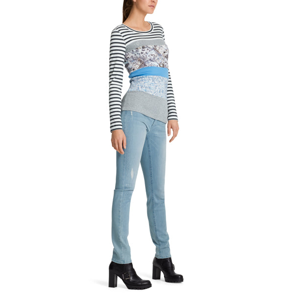 Drainpipe jeans with glittering studs