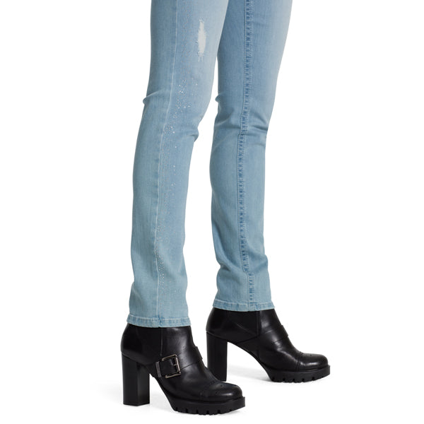 Drainpipe jeans with glittering studs