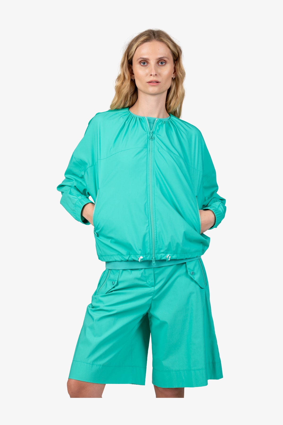 Blousson with Round Neck