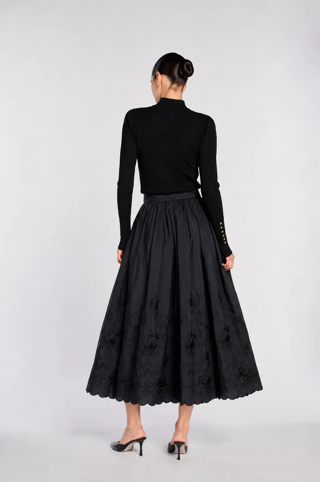 Embroidered Long Skirt