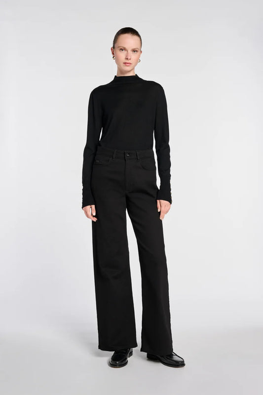 Straight-leg Jeans