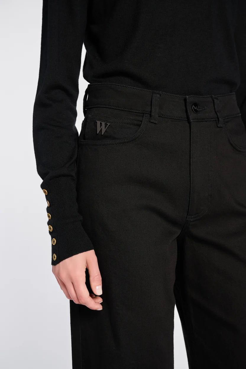 Straight-leg Jeans