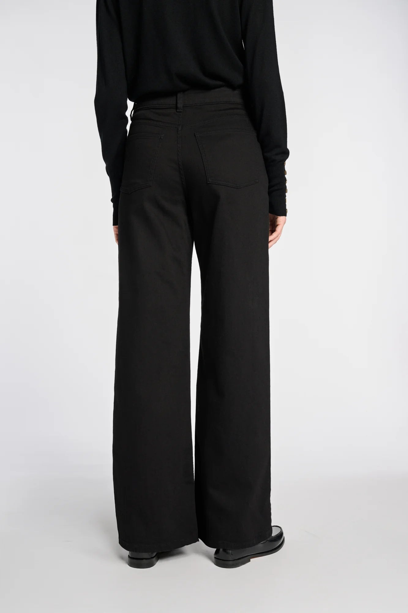 Straight-leg Jeans