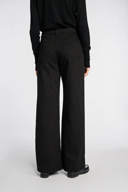 Straight-leg Jeans