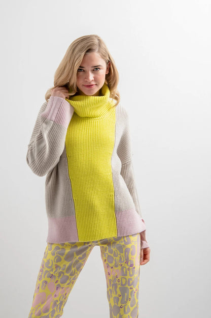 Oversized Jumper with Color Block Effect