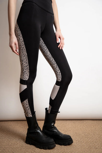 Leggings with Leo Jacquard