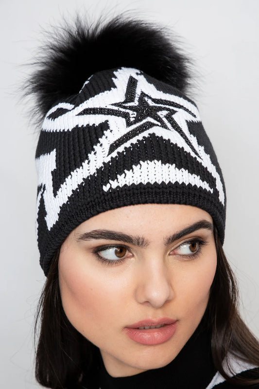 Coarse Knit Hat with Star Pattern