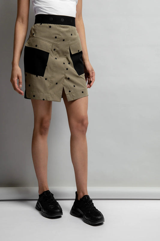 Short Skirt in Cargo Style