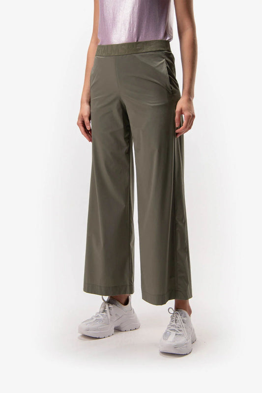 Wide Stretch Trousers