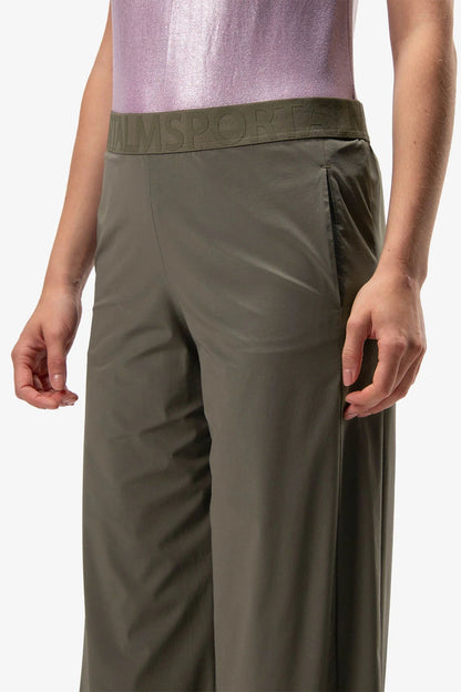 Wide Stretch Trousers