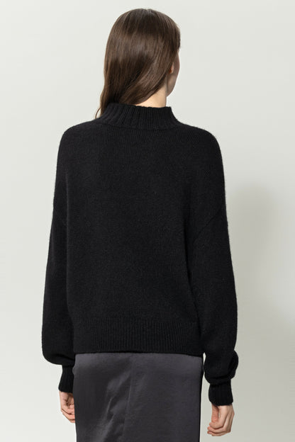 Light pullover with  oversized shoulders