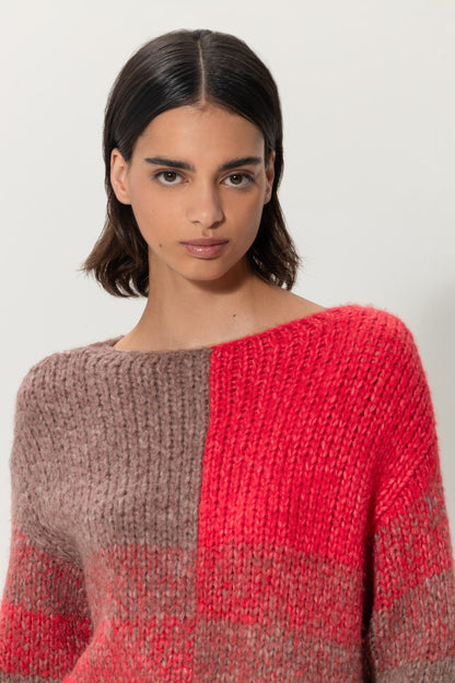 Turtleneck Sweater with with contrast color block