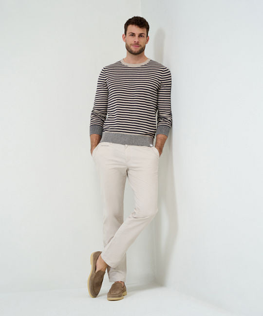 Round-Neck Pullover with Modern Striped Look