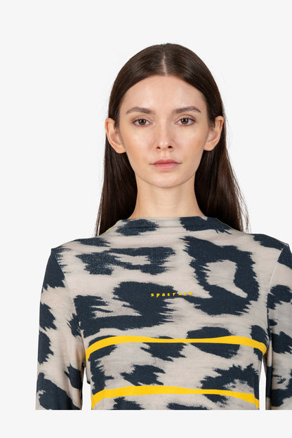 Shirt with Small Stand-up Collar