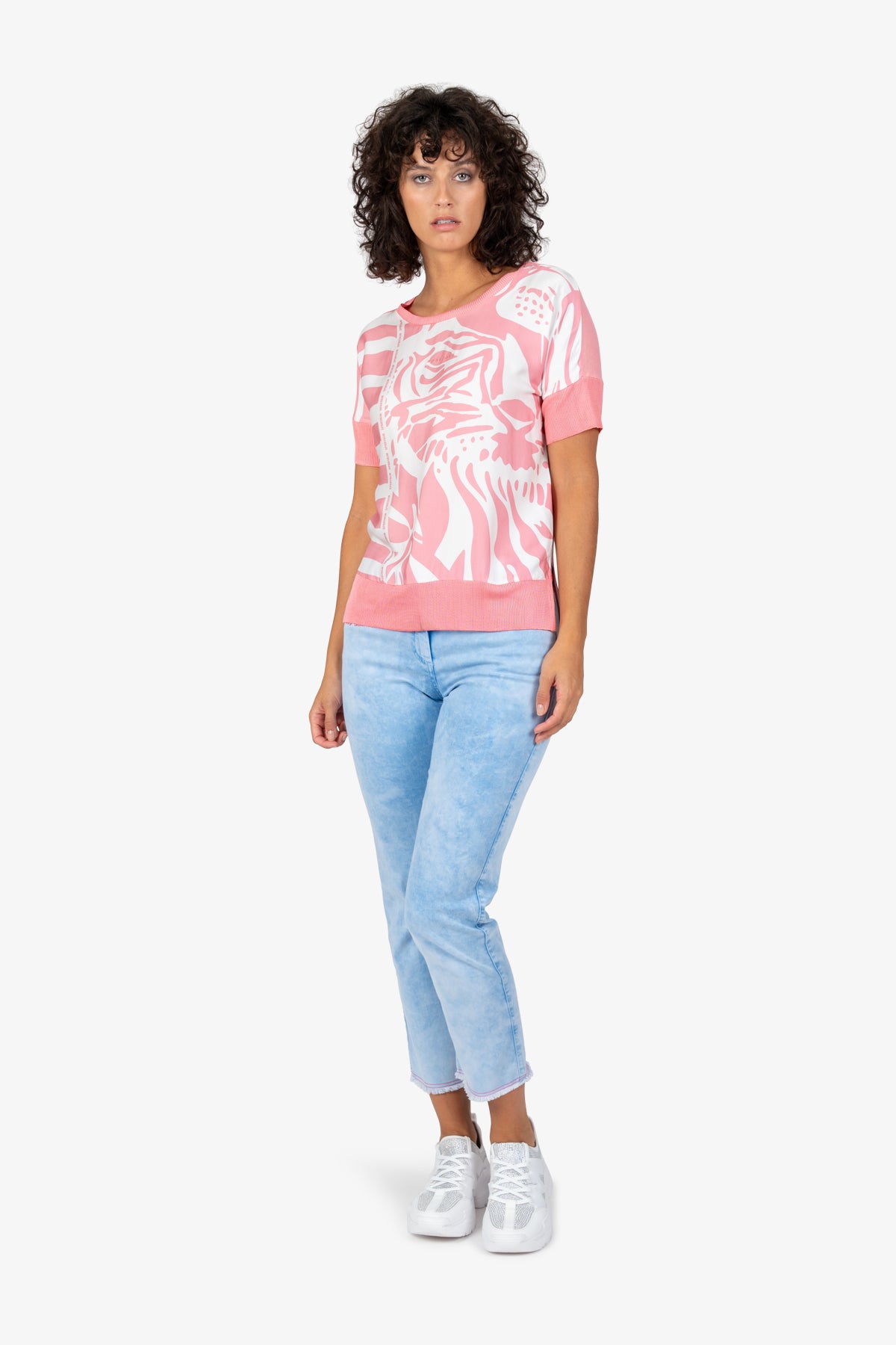 Round-neck Blouse