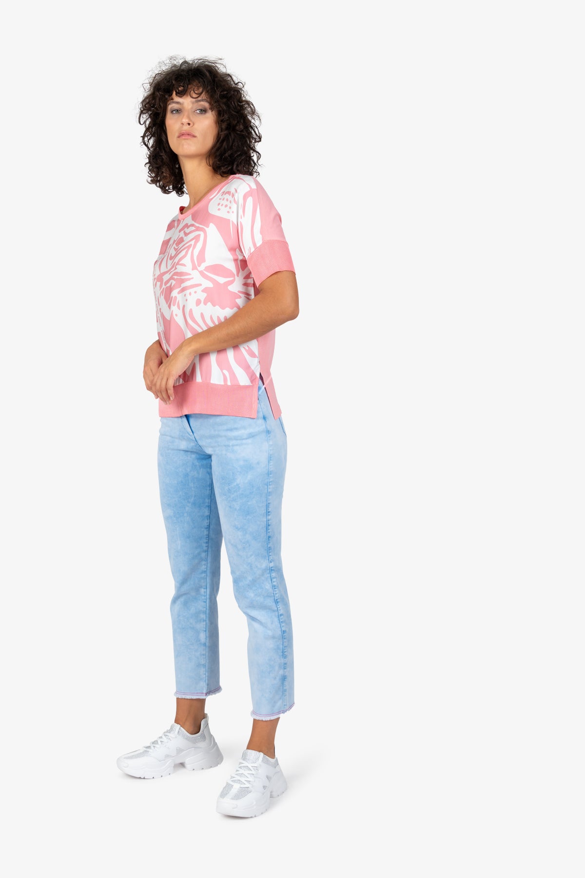 Round-neck Blouse