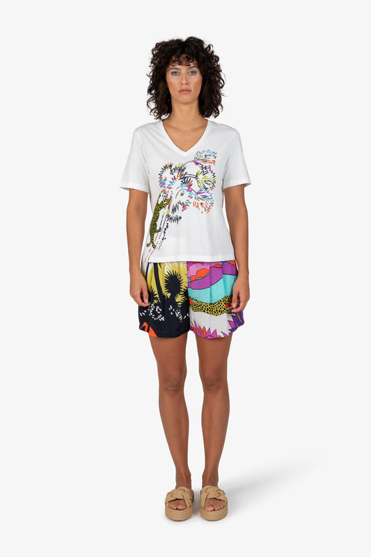 V-neck T-shirt