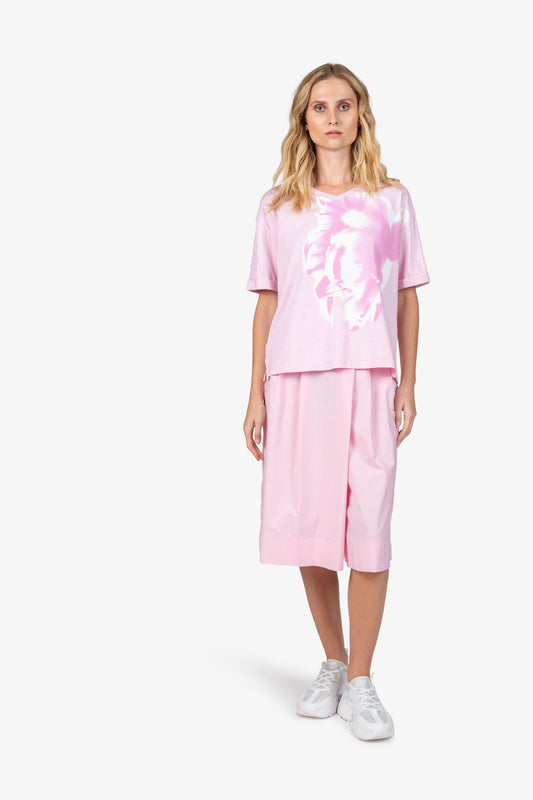 T-shirt with Round V-neck