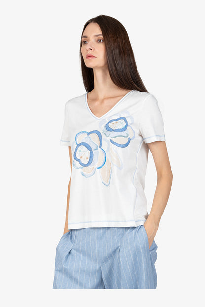 T-shirt with Rounded V-neck