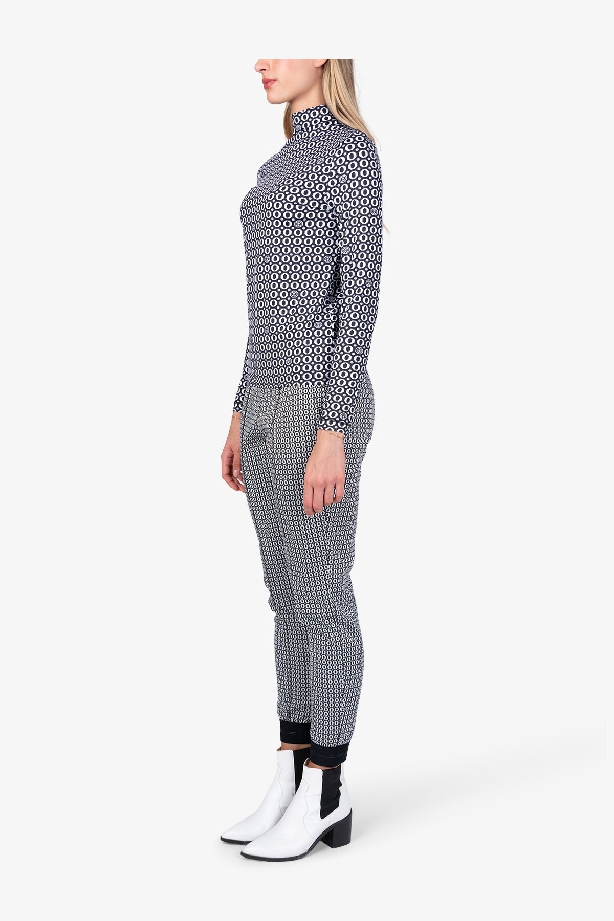 Long-sleeved Shirt in High-quality Jersey Fabric