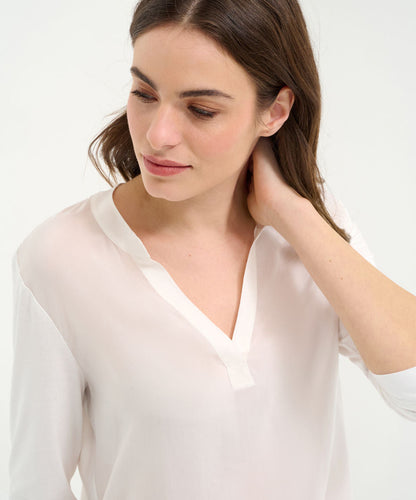 Shirt Made from Fine Viscose Blend