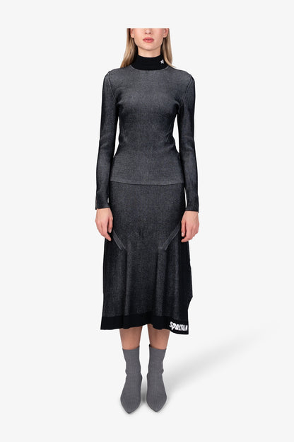 Turtleneck Jumper Made from High-quality Viscose Fabric