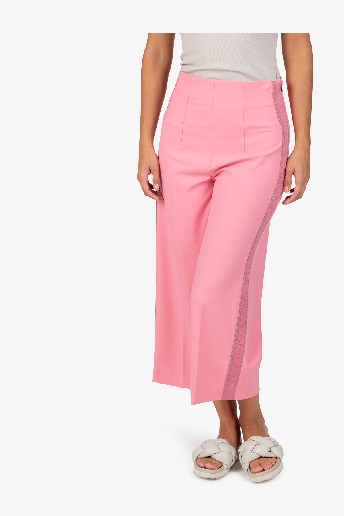Wide-leg Trousers