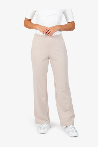 Jeans with A Straight Leg