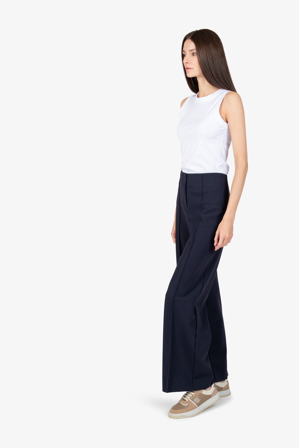 Wide-leg Trousers