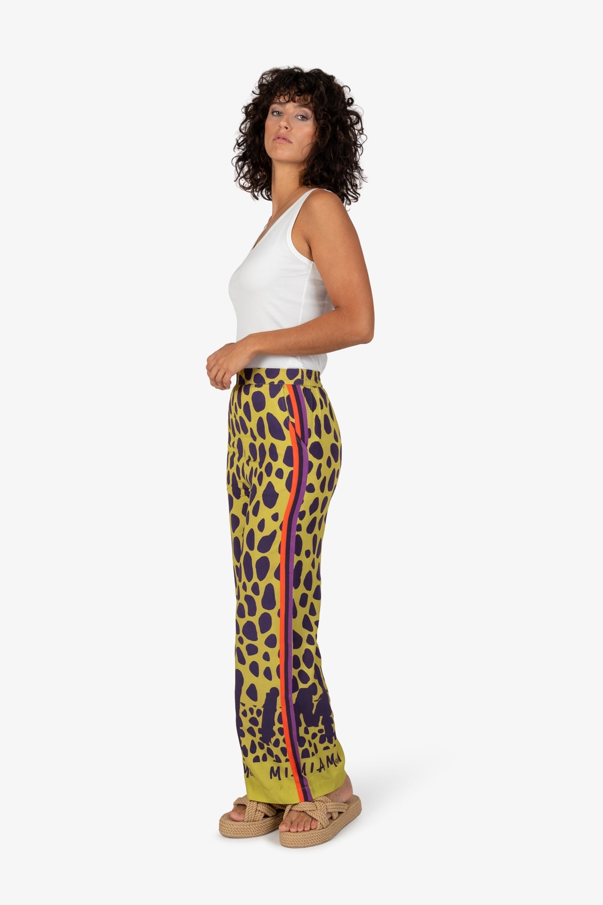 Trousers with Wide Legs