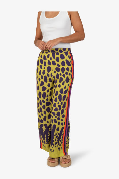 Trousers with Wide Legs