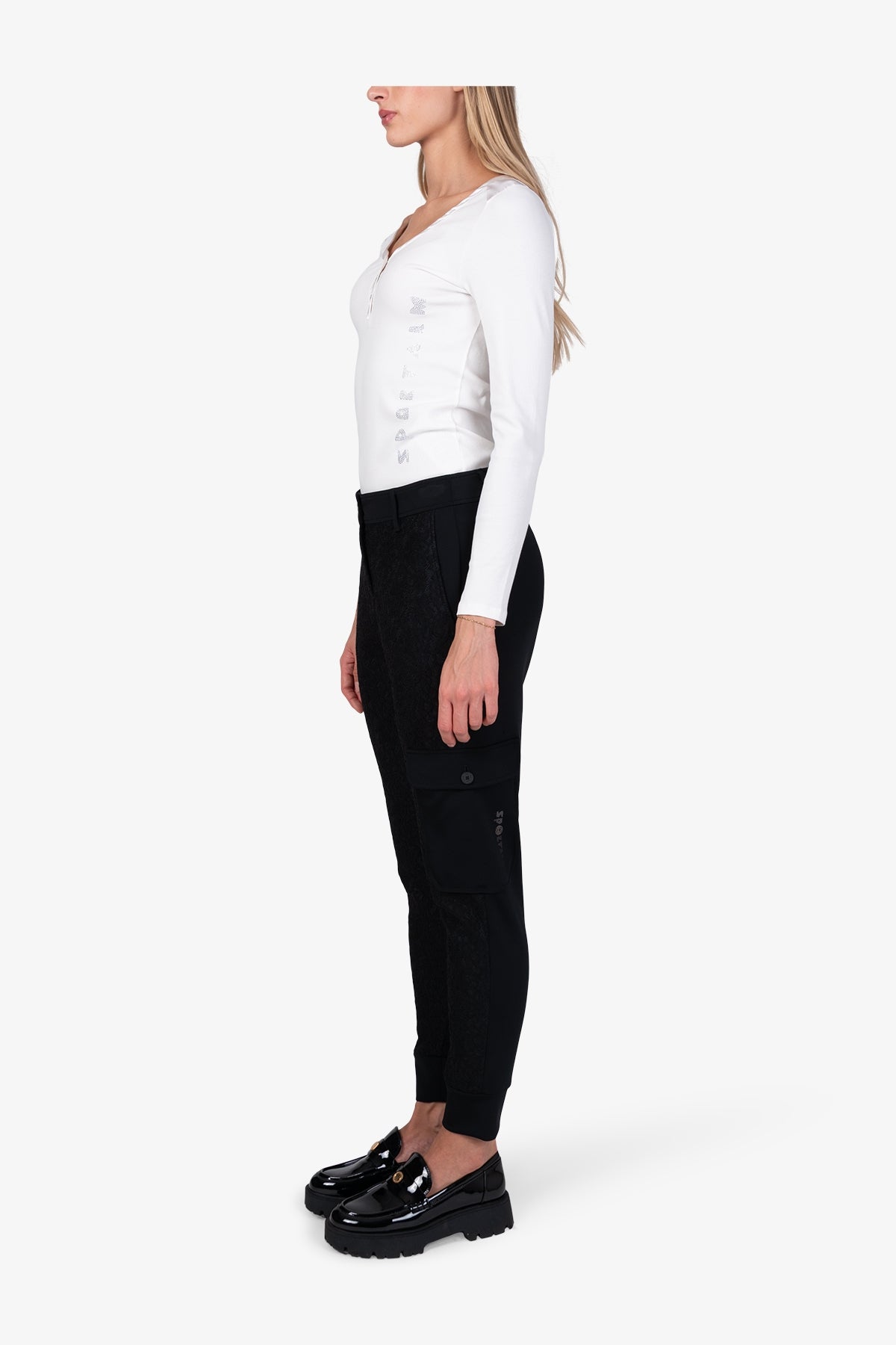 Trousers in Bonded Lace Quality
