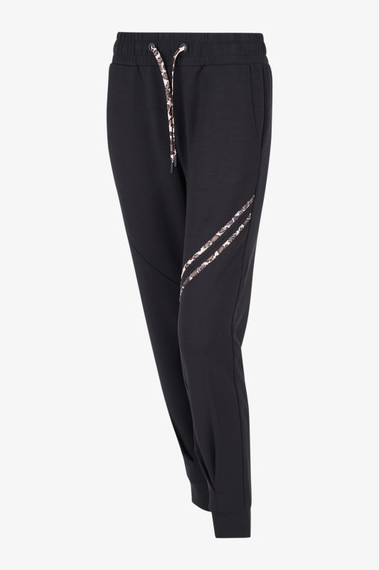 Stylish Jogging Trousers with Decorative Stitching