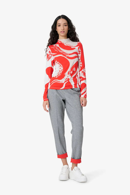 Pants with modern silhouette