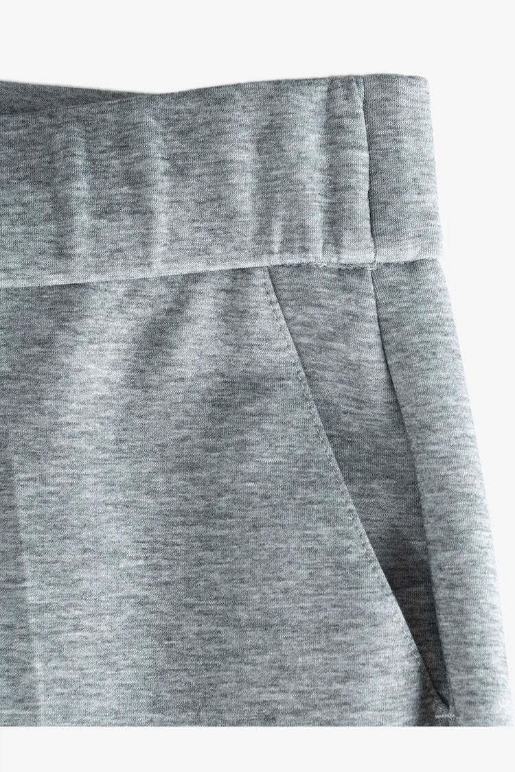 Pants with modern silhouette