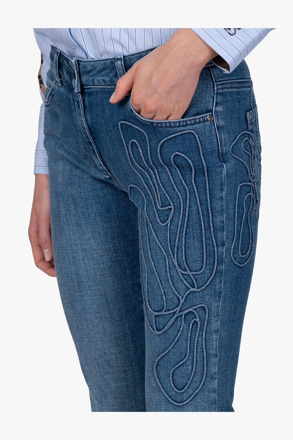 豹紋貼布繡洗水牛仔褲