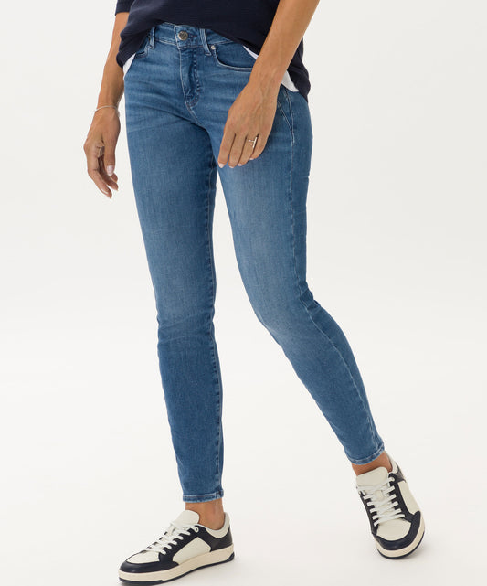 Skinny Jeans in Super Elastic Denim
