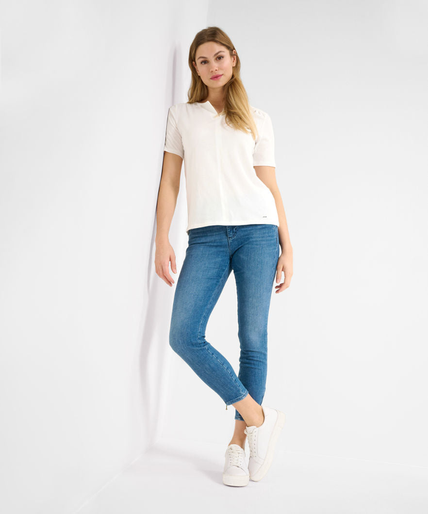 Drainpipe Jeans with Trendy Styling Details