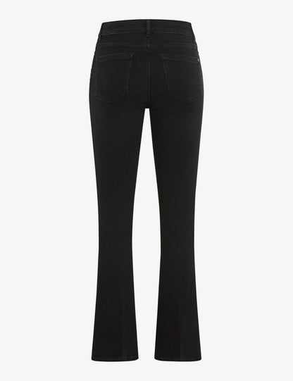 Free To Move: Five-Pocket Jeans in Slim Bootcut