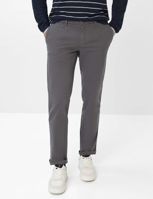 Hi-Flex: Chinos in Modern Fit